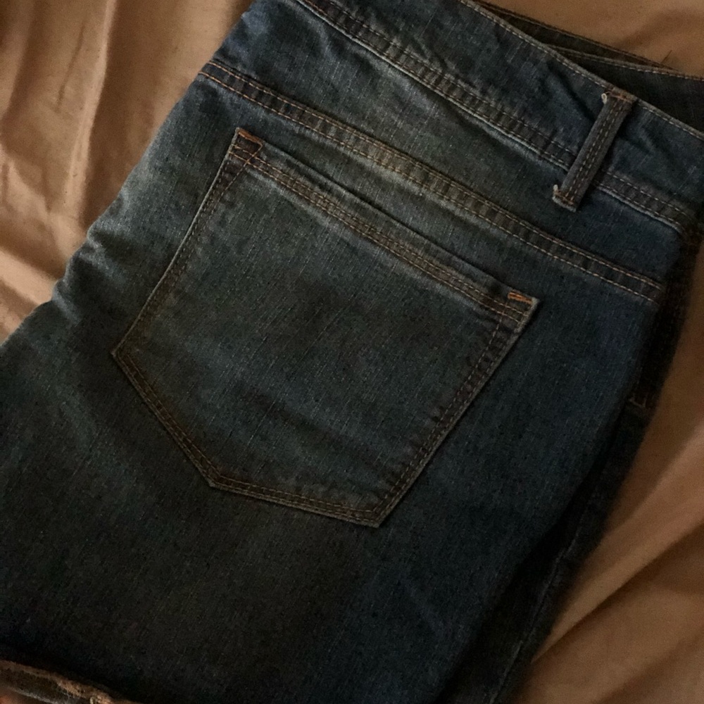 Plus size shorts - Picture 2 of 2
